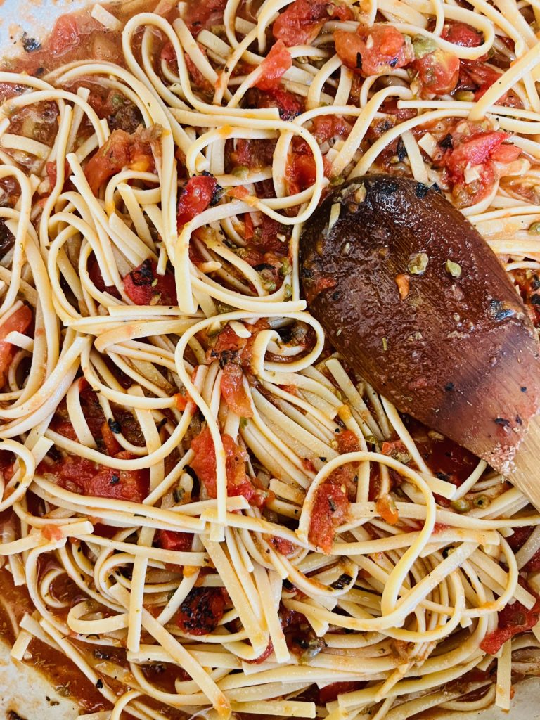 gluten-free-pasta-tomato-sauce