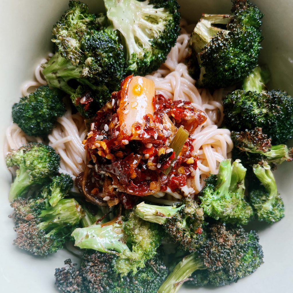 chili-oil-ramen-roasted-broccoli
